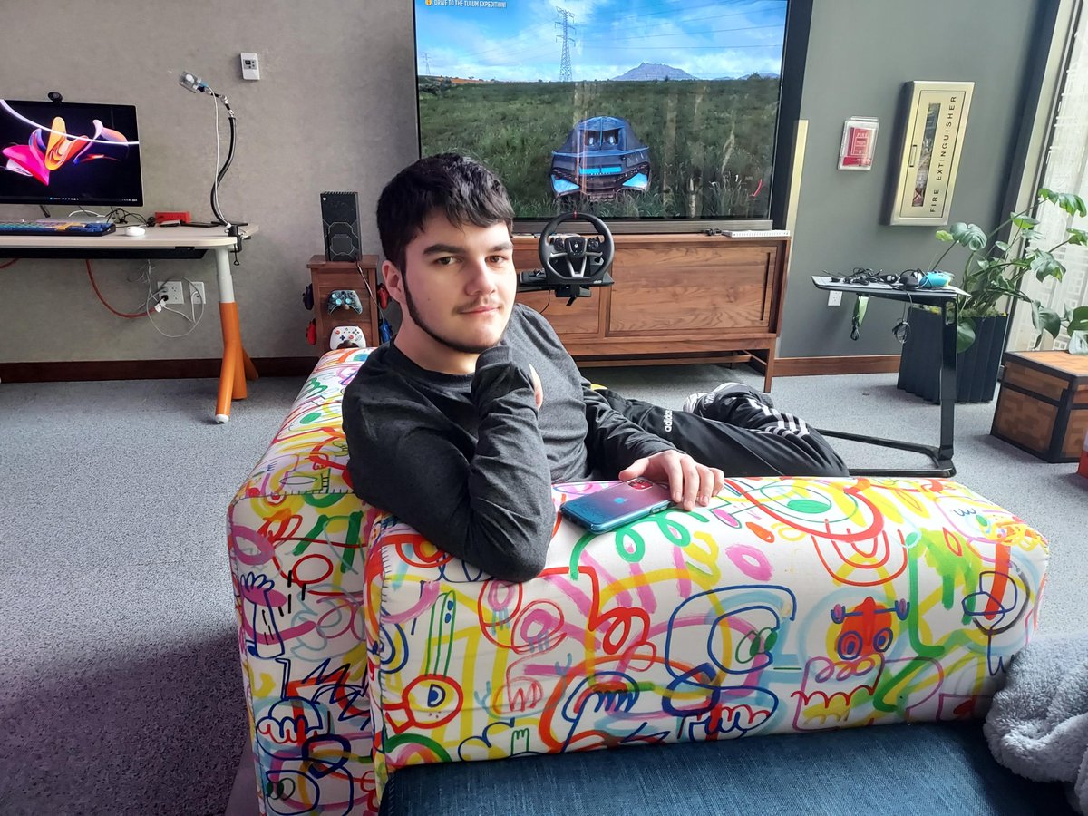 OLSatBC's tweet image. Our Disability Awareness course had a blast visiting the Microsoft Inclusive Tech Lab to explore assistive and adaptive technologies, inclusively designed products, and sensory experiences.
Thanks, @IncTechLab!
bit.ly/40ZmTY1
#OLSBC #BellevueCollege #WeAreOLS
