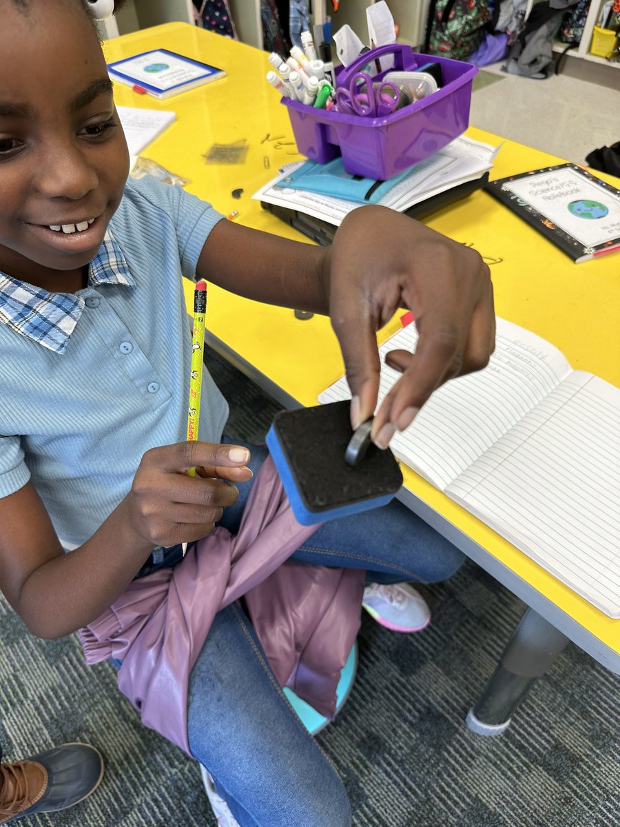 MsAllynsClass's tweet photo. So much fun experimenting with magnets today! #scientistsintraining #4thgraderocks #HandsOnLearning https://t.co/yuZB0rVB45