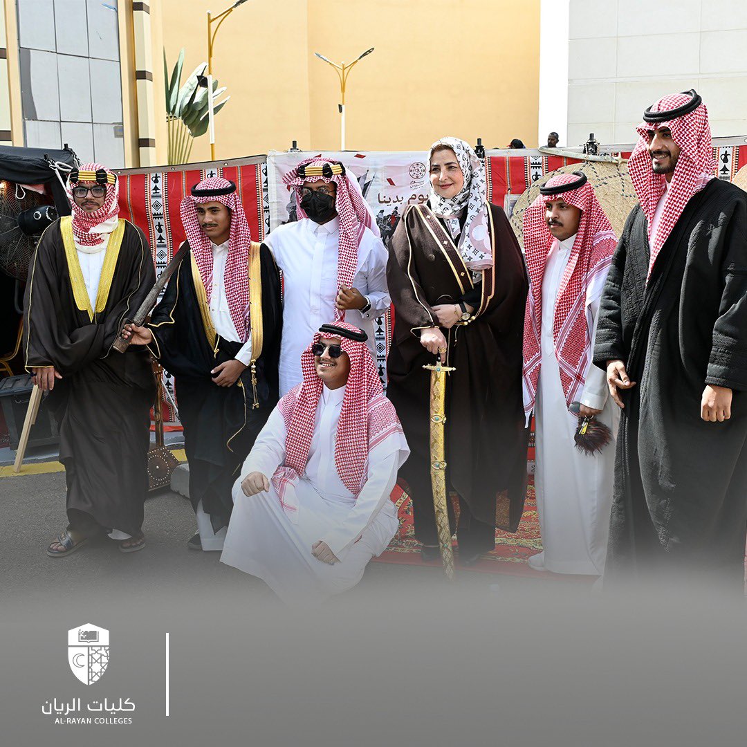 alrayancolleges's tweet photo. يوم التأسيس السعودي✨
عمق تاريخي وقيم وطنية نابعة من القلب 
احتفلت #كليات_الريان_الأهلية ممثلة برئيس الكليات والقيادات بيوم التأسيس

#يوم_التاسيس_عز_وفخر 
#يوم_التاسيس #وزارة_التعليم https://t.co/fnfTRrAlKC