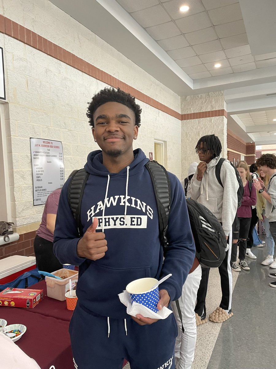 JMRHSPTSO's tweet photo. Sweet treats for A/B honor roll! Great job students! https://t.co/f4csnJTuO1