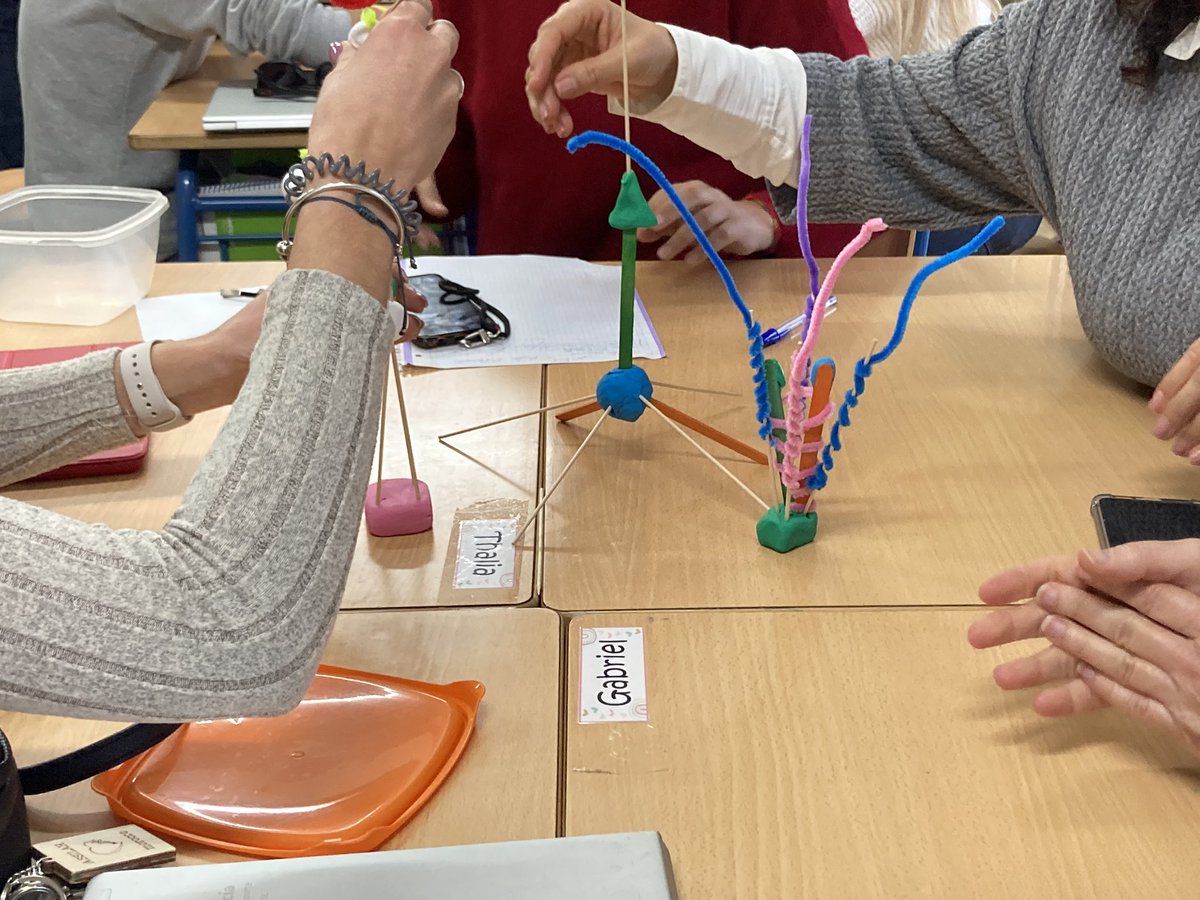 Eutarifa's tweet photo. @mayalamontero @tu_cep @EducaAnd Somos geniales pero necesitamos tiempo para crear!!!  @EducaAnd debe tomar nota de ello. Mira esto @mayalamontero, aprendiendo en cada sesión. https://t.co/VB1qhousiJ