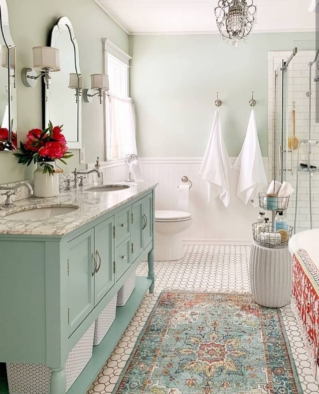 barndominium_us's tweet photo. Pretty farmhouse bathroom. https://t.co/a4JyUE0snw