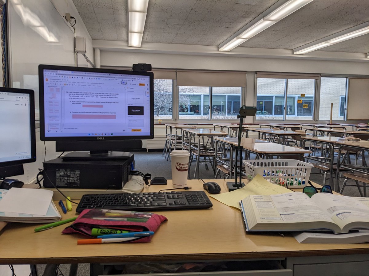 HeyAaash's tweet photo. I spent the last week complaining about how exhausted and burned out I was, only to turn around and go into school on Tuesday during break telling myself lies like "I'm going to get ahead so I'm not so stressed next week." Any other teachers like this? #teacherproblems https://t.co/ergrPS5GB8