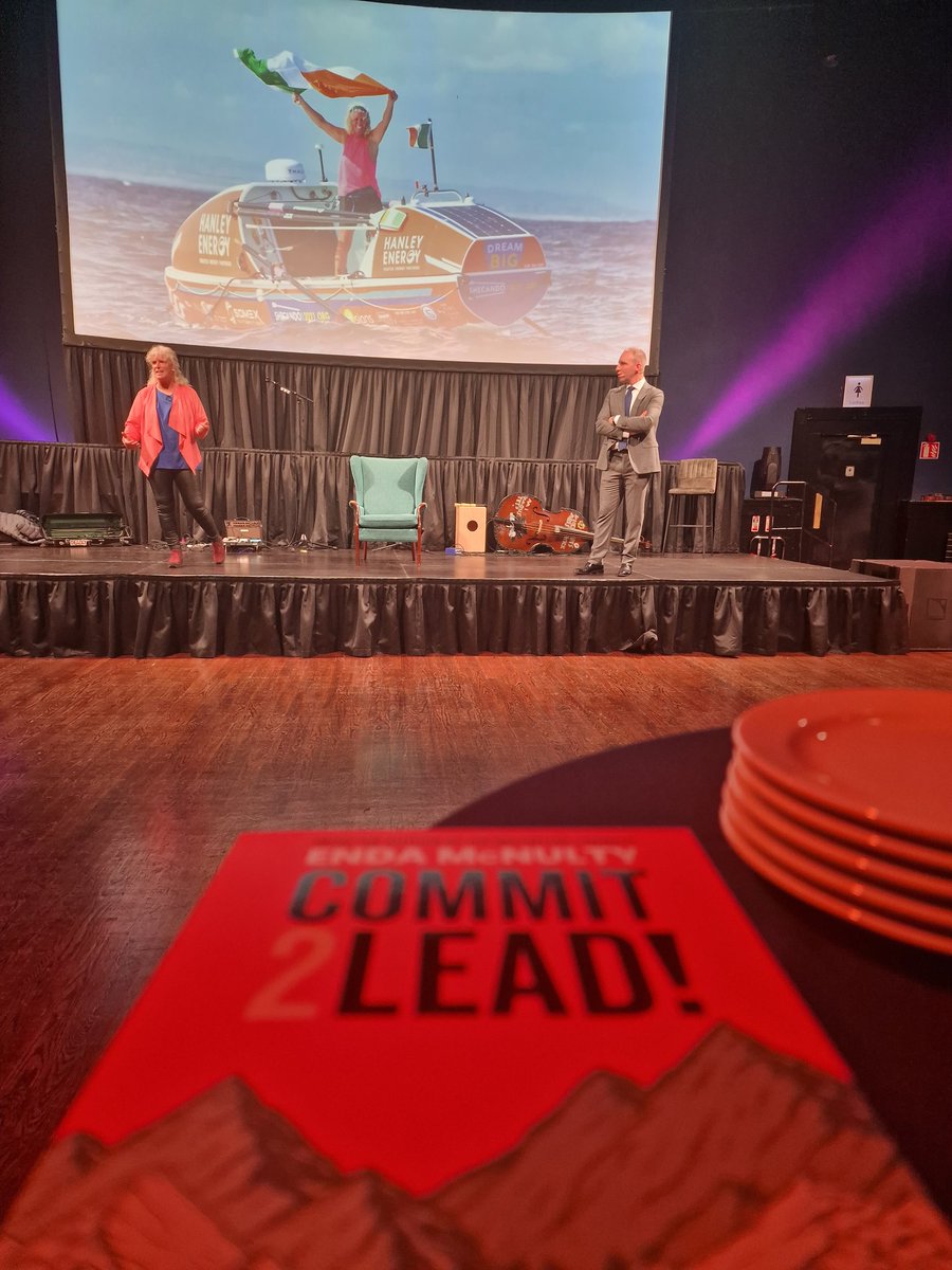 DaneGalligan's tweet photo. #committolead #goal https://t.co/RFbLWem4GZ