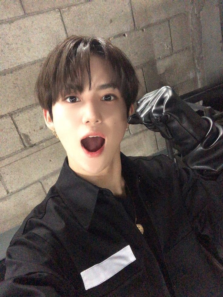 seongb8t's tweet photo. ⠀⠀⠀⠀⠀⠀⠀⠀— ˗ˋ ୨୧ ˊ˗ —
hola, hola, soy yunseong bōt y estoy aquí para recordarte lo mucho que drippin te ama, si me necesitas puedes @ o ir a mi dm <3 https://t.co/cWEhznYG1F