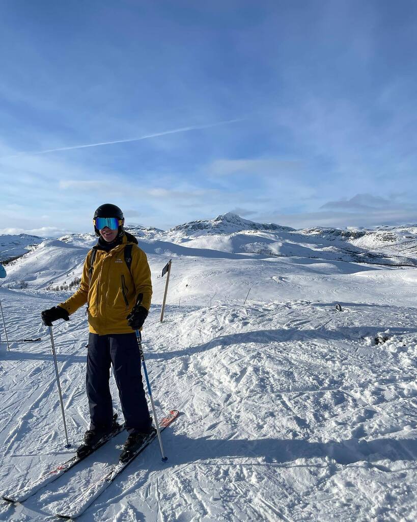 s2martin's tweet photo. Norway ’23 🇳🇴

#beitostølen #ski #snow #mountains https://t.co/Fx06GQmH6r https://t.co/6Pv3Pji0KN