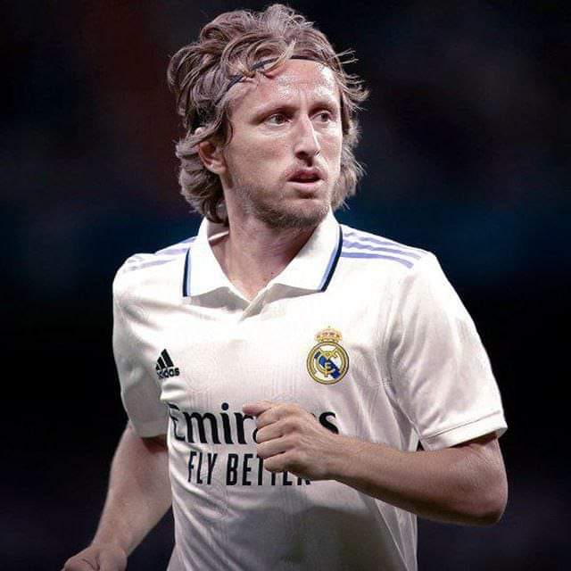mohammed_s44's tweet photo. مودريتش 17 سنه مش 37 https://t.co/dJvp082XDB