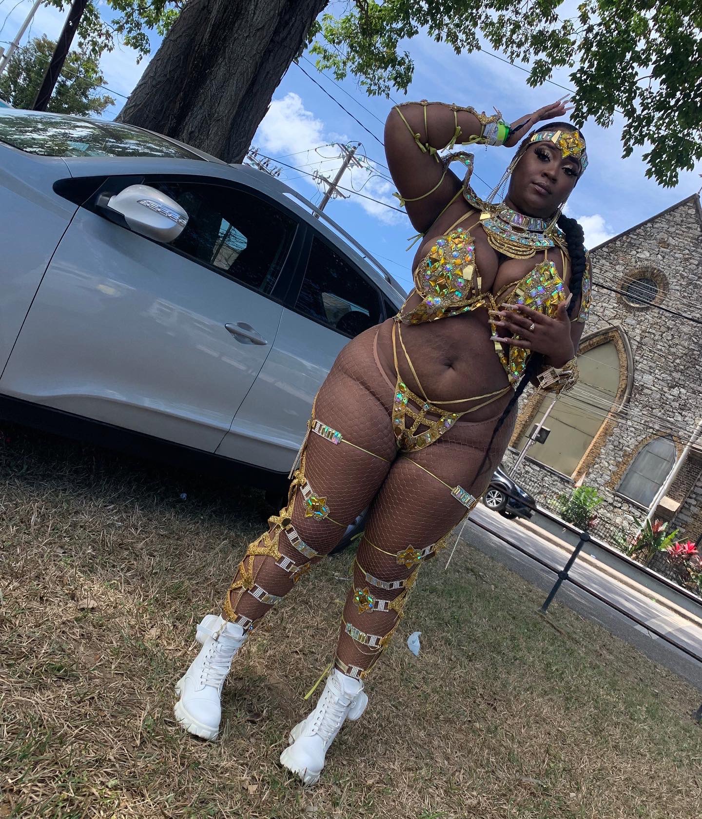 dreanya on X: plus size babes 🤝 carnival costumes  t.coK7ST4lkB5O  X