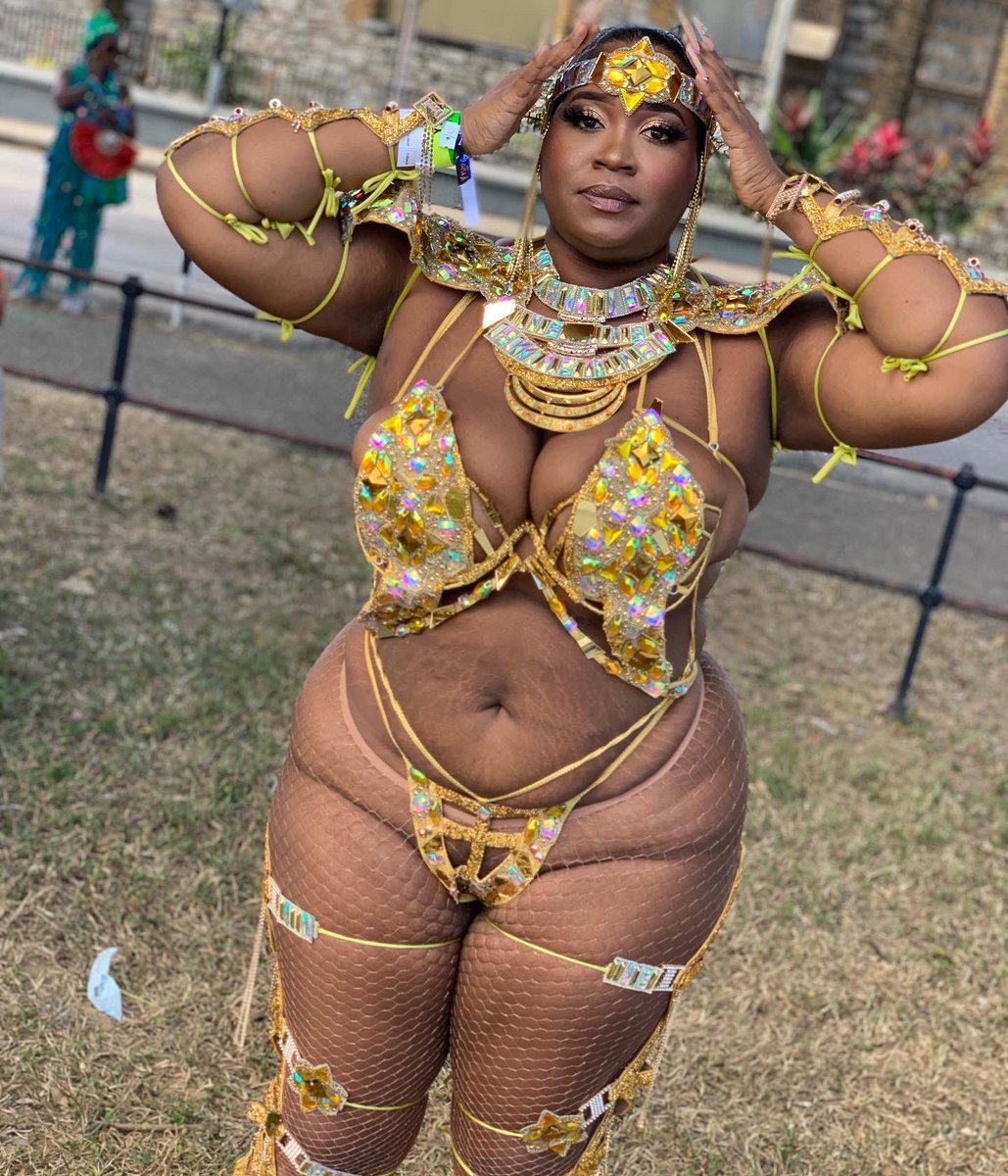 andreaaa_wilson's tweet photo. plus size babes 🤝 carnival costumes https://t.co/K7ST4lkB5O