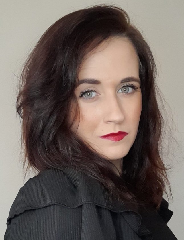 NataliahRead's tweet photo. Today I signed with an AGENT 🖊 
I'm really impressed at how hard iv worked over the past couple of years. Having the opportunity to be casted in many different roles ! Self repped 
But sometimes in life you need a little help !
LET THE AUDITIONS BEGIN 🎥 📺 #Agent #repped https://t.co/4cp5KDJFSZ