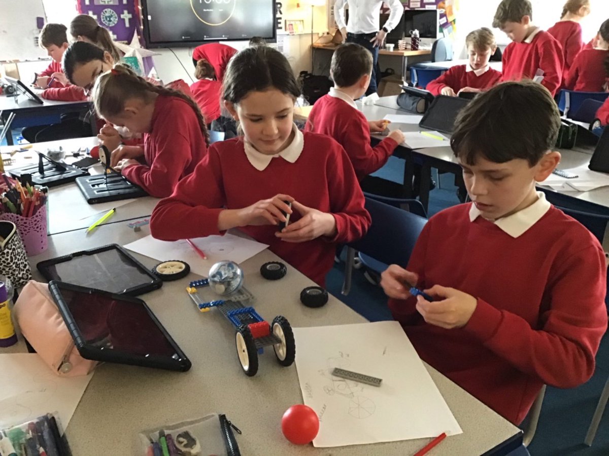 StAnnesKnowsley's tweet photo. Year 6/5 loved designing their own chariots as part of STEM challenges with @mralanellis today. They worked as a team to problem solve amazingly #sacpskcomputing #sacpskinspire https://t.co/86FM7KOR8T