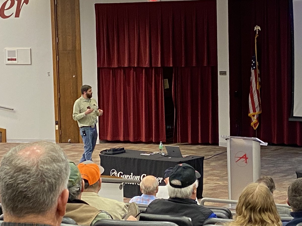beckyleecarroll's tweet photo. John Long explains New Sprayer technology to the group. Charlie Graham talked about Diseases we can expect to find in the orchard and Charles Rohla tied it all together with a presentation on IPM Principles. We had about 90 attendees today. @okstate_ag #okpecans https://t.co/lmyS4dcy6I
