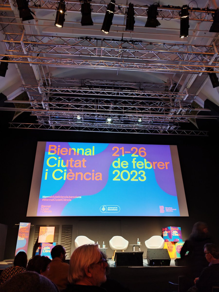 Encara flipant amb aquesta làmpara bioluminiscent a partir de bactèries que oxiden acetat!  <a href="/Bioe_Group/">Bioe Group</a> 
Bon començament de la #BiennalCiutatiCiència de Bcn
