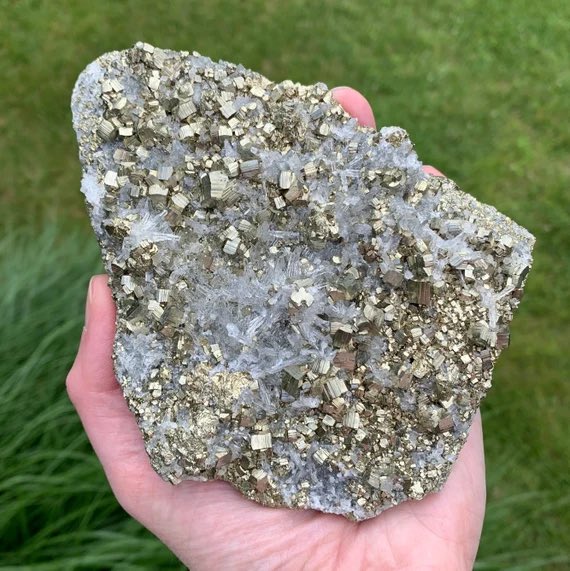 Pledge4Prosper's tweet photo. Did you know that #pyrite is often called "Fool's Gold"? 😱 Despite its shiny appearance, this mineral is not worth as much as gold 🤑, but it's still fascinating to study 🔬 and admire for its unique metallic luster ✨ #geology #minerals #science #gemology #earthscience 🌎🔍 https://t.co/asESH7cMJ7