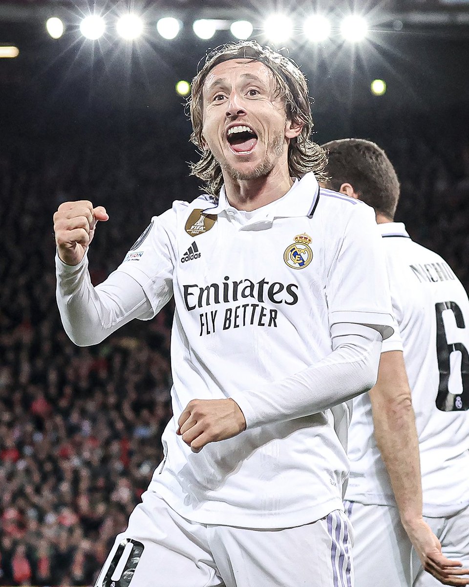 theMadridZone's tweet photo. 📊 @lukamodric10 vs Liverpool:

• 1 assist 
• 58 passes
• 86% passing accuracy 
• 4 crosses
• 1 key pass
• 4 dribbles

Magic 🪄🇭🇷 https://t.co/20C1INUtjQ