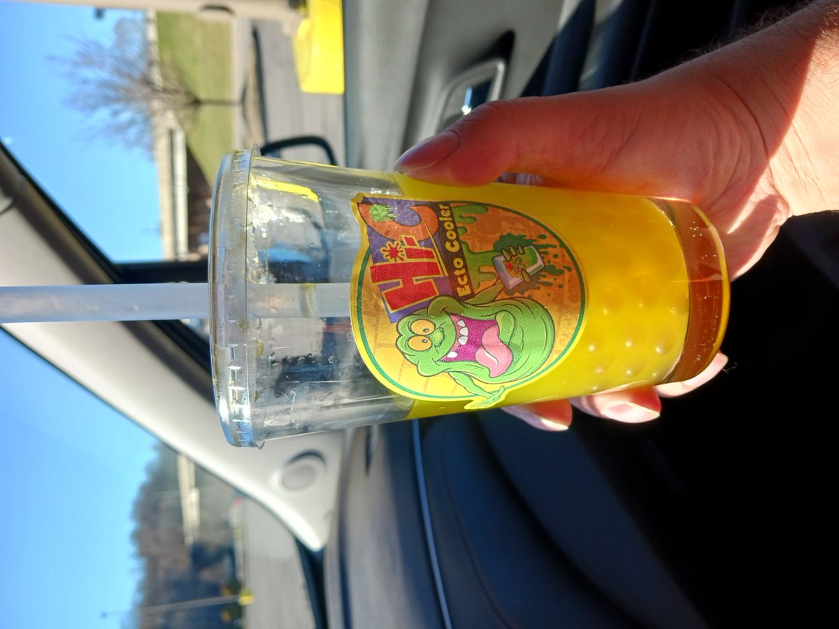 MCD0W3LL's tweet image. Had to stop and get an #EctoCooler