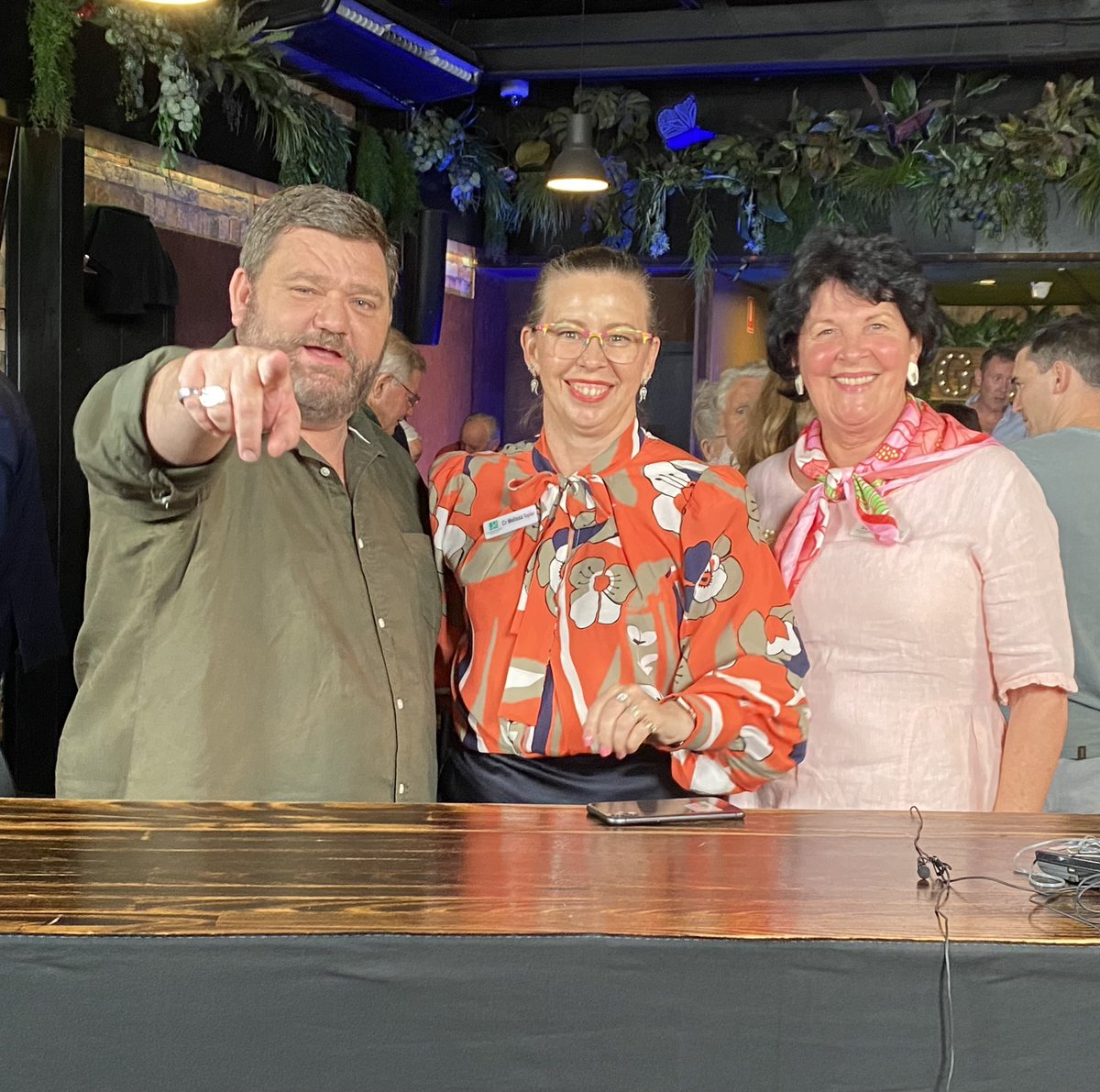NancySommerfiel's tweet photo. Great to have Paul Murray LIVE streaming live in Toowoomba Region last night about our escalating crime issue, hoping now State Govt have broadened legislation to include breach of bail, judiciary will step up too.
#keepussafe #BreachOfBail #dothecrimedothetime #BUILDMOREJAILS https://t.co/eqSkTqwhM6
