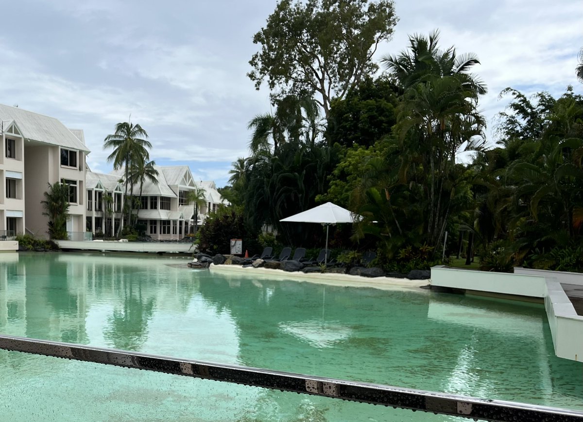ALegalRecruiter's tweet photo. Kudos to Cassie at @SheratonMPD for hooking us up with a lagoon-front room! (We showed up in Port Douglas w/out reservations after fleeing the less-than-clean place we initially booked elsewhere.) @MarriottBonvoy https://t.co/lT3v5q4Q65
