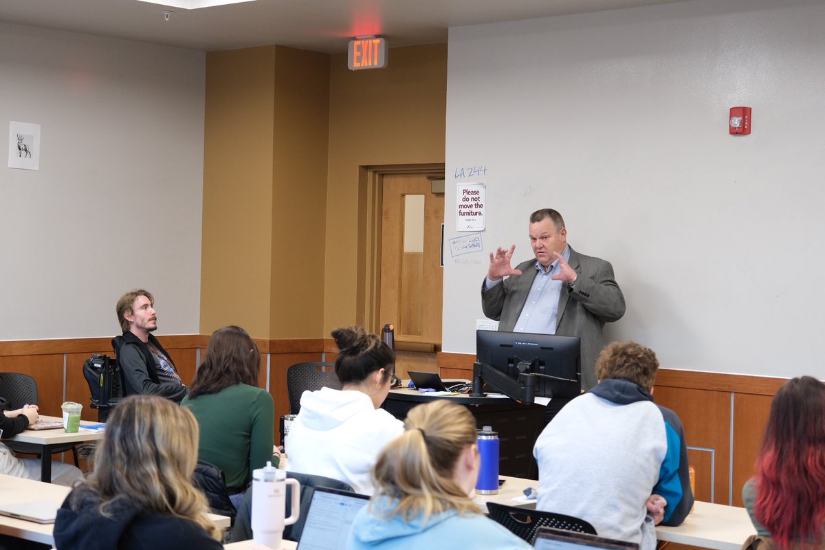 Good to be back in Griz Country!
 
Thanks as always to Professor Saldin for letting me crash his classroom, and to these top-notch UM politics students for their thoughtful questions.