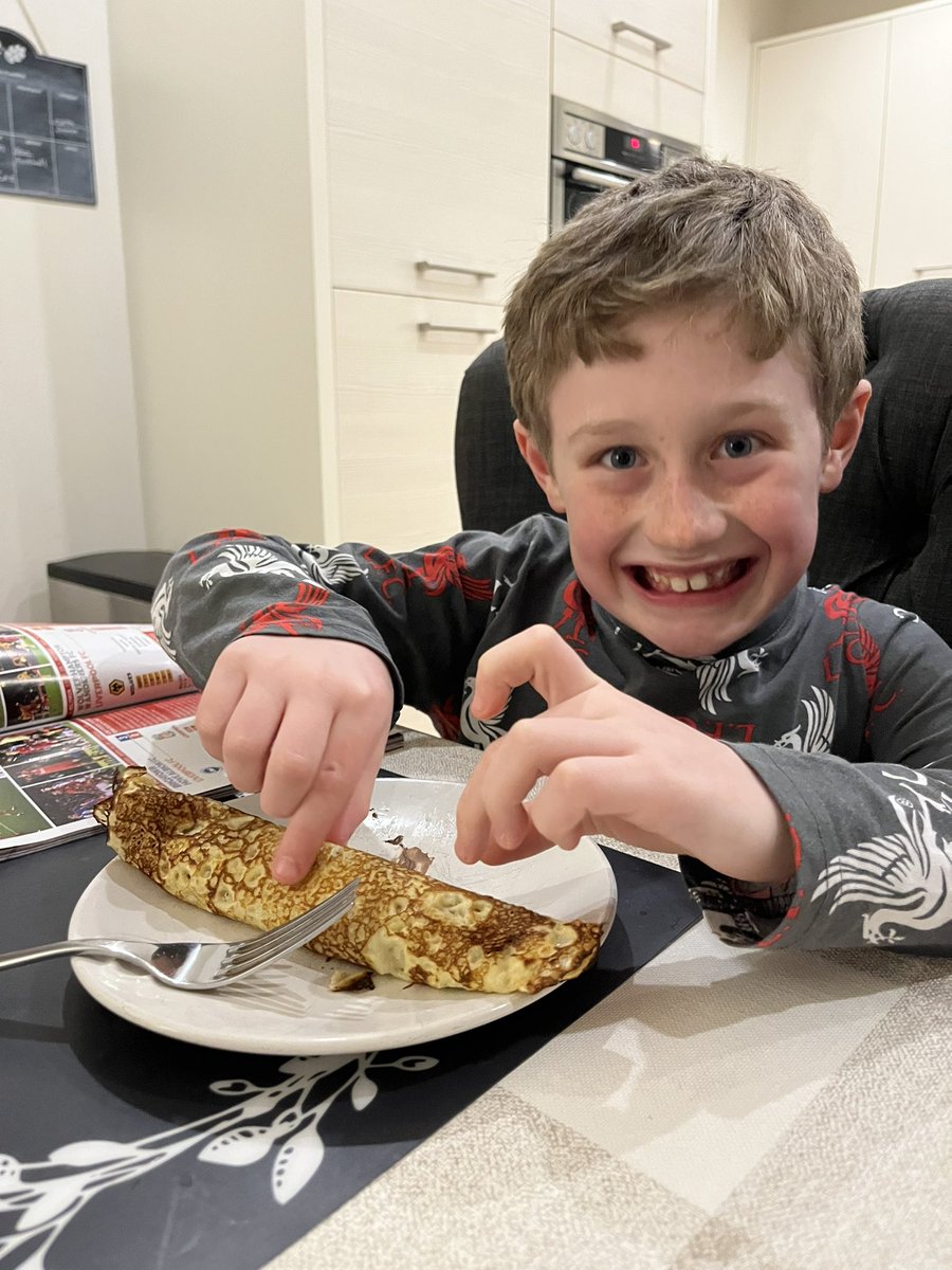 CathStukley's tweet photo. A lovely evening for Jack &amp; his friends followed by pancakes! @malvernprimary @Vibeukoutdoors @Miss_Byrne_ https://t.co/ZlAhGnKUfq