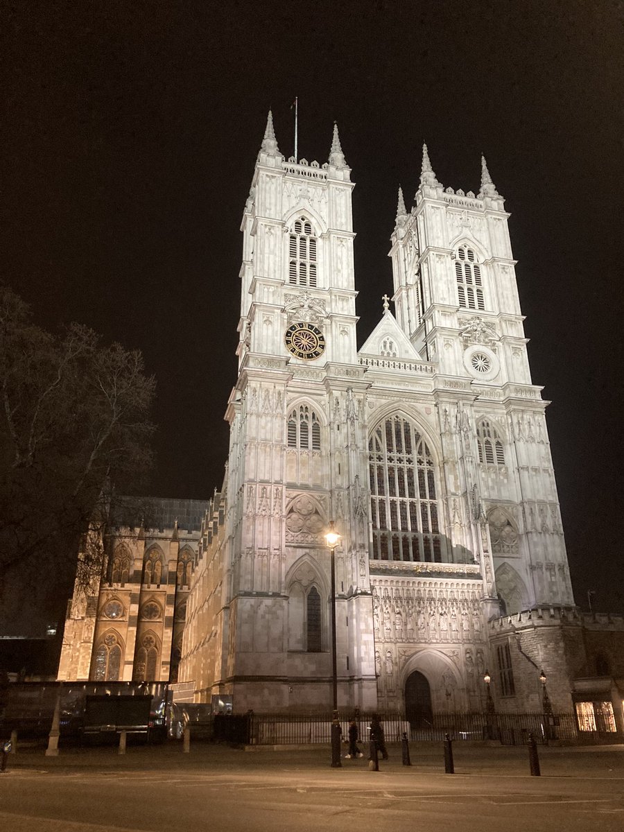 GovCounterFraud's tweet photo. London looking super tonight, as we get the @QEIICentre ready for tomorrow’s #CounterFraud23! Look forward to welcoming you all in the morning. https://t.co/3wXetbdA4f