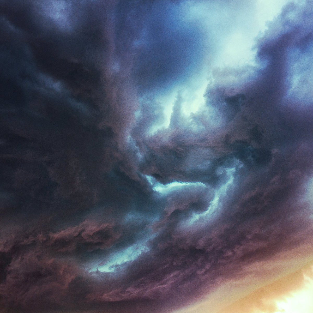 Giveaway losing count 😂#18 of 55

I do love an abstract detail shot so for the next few giveaways I am going to roll out the very best abstracts from my 20 year career!

Beginning with this cracker! 

How to win 🥳
 
Comment +1 entry
Like +1
ReTweet +1

GL🍀