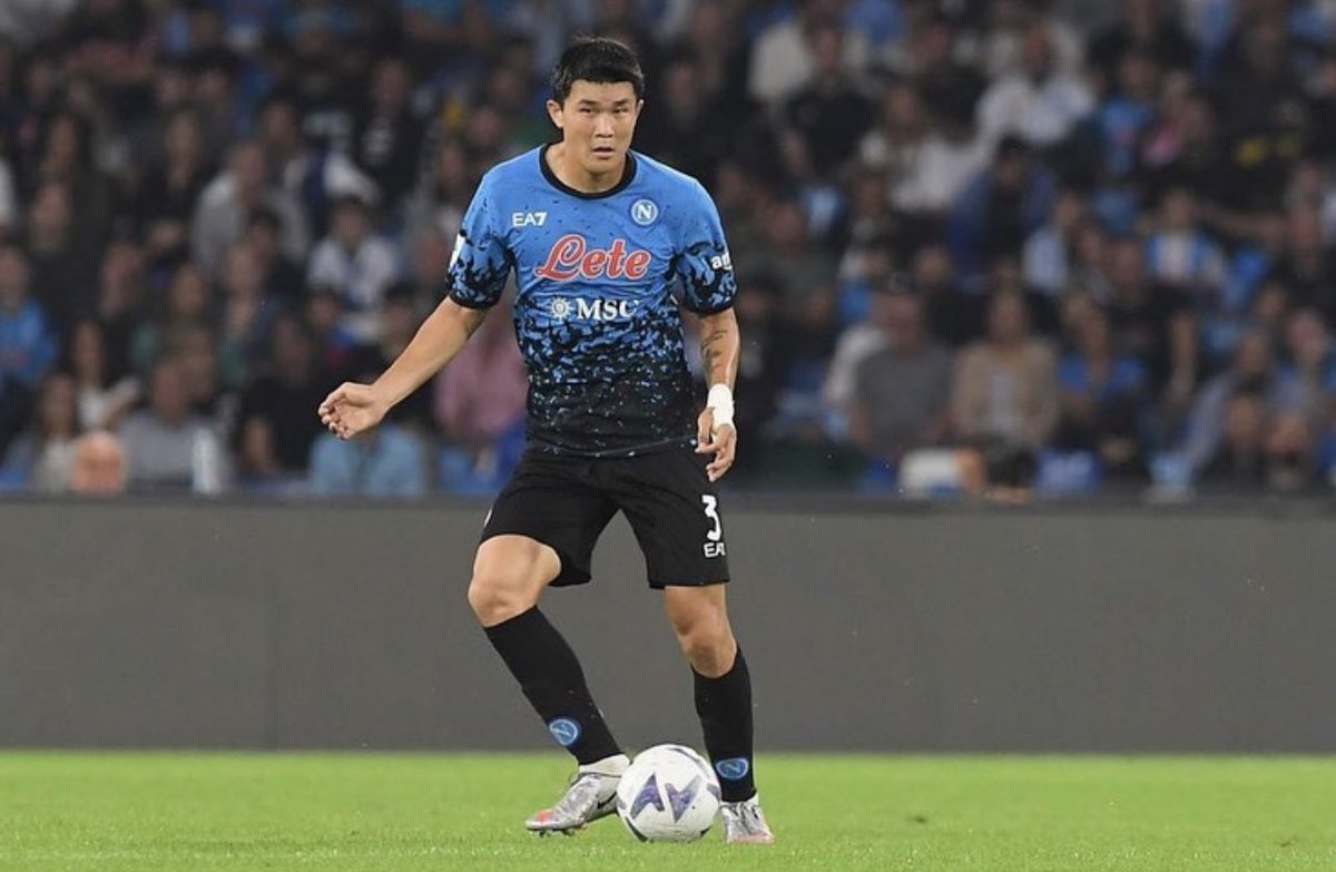 bwbonnette's tweet photo. 🇰🇷 Min-Jae Kim is up there with Kvara as far as top signings go.

vs. Frankfurt:

☑️ 90 minutes
🚫 Clean sheet
🚀 7 clearances
💪 11 ball recoveries
⚔️ 4/5 tackles won
🎯 125/132 passes comp
✈️ 5/5 aerial duels won
🔀 2/2 dribbles won
💥 9 passes into final 3rd
🤩 2-0 win away https://t.co/ZiH9kVRpdw