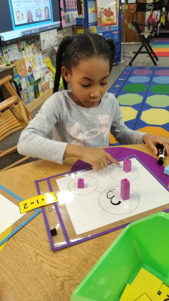 MsBrawnersClass's tweet photo. Using their unfix cubes along with their number bond playmats to determine if the number sentences are true/false. I pitched some "higher-order" thinking questions to help them verbalize &amp; explain their mathematical reasoning. Need it solved? Bravos to the rescue! #mathbusters 🤩 https://t.co/u9IKMrfWQF