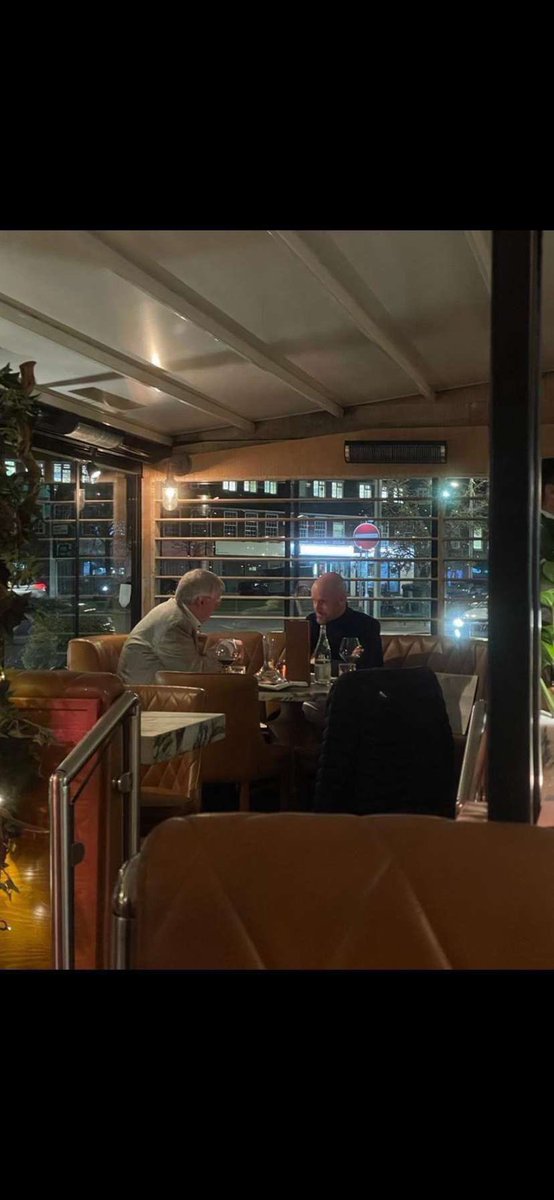 Oliver Critchlow tweet media