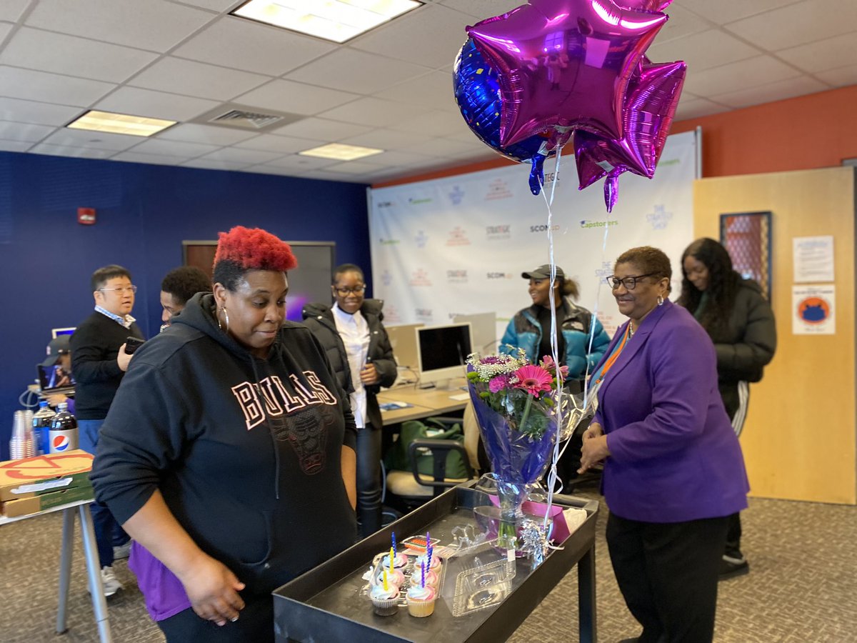 jana_duckett's tweet image. Kicked-off “Love Your Major” week in the @MSUStrategyShop with professional headshots and a birthday celebration for our chair @jayee2102. Let’s go #scomup 🎉🥳🎉🥳🎉