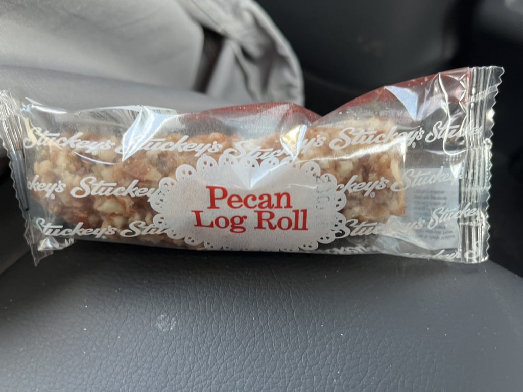 Pecan Log Roll (Large)