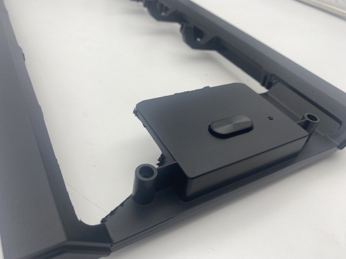 ModMyMods's tweet photo. Some behind the scenes action of the parts of the panels we need to remove in order for our custom panels to function.😎

It's what's on the outside that counts!😝

#DIY #custompanel #custom #panel #cnc #cncmachining #phanteks #NZXT #bequiet #fractaldesign #custompc #pcmods #pc https://t.co/iuUrKBLOch