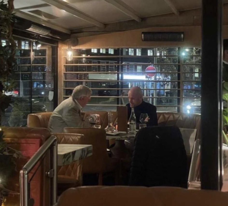 mufcMPB's tweet photo. 🚨🚨🚨 Sir Alex Ferguson &amp; Erik ten Hag pictured together. #MUFC https://t.co/XiG0HzQHVg