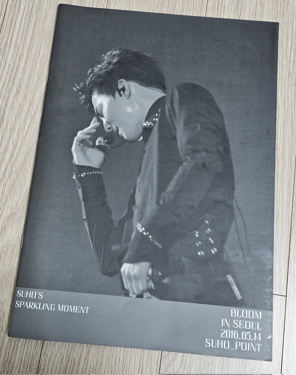 dohgoods10's tweet photo. 엑소 exo 수호 suho 김준면 홈마 수호포인트님 2016 전시회 도록 브로슈어 양도
운미포 0.5

sell md goods homemaster suho-point photo exhibition brochure

plz dm or kakaotalk for me https://t.co/EZr3ISFVNk