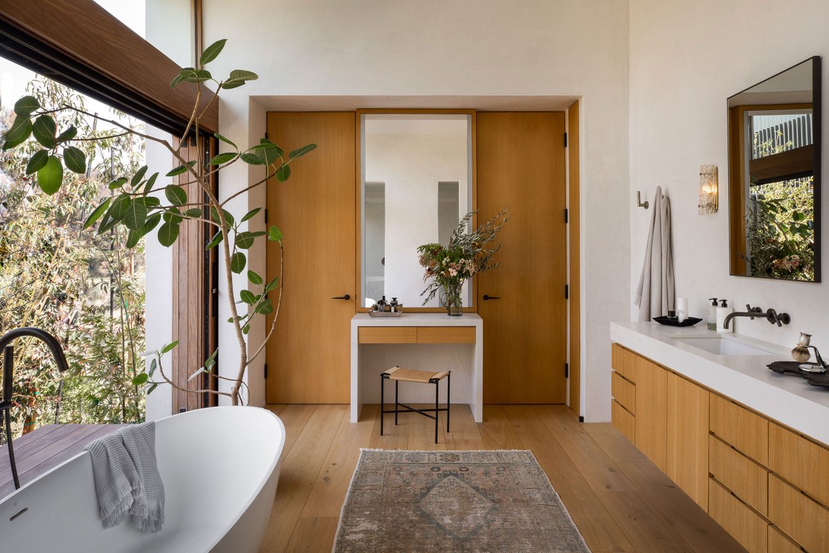 RetailRotts's tweet image. Bathroom goals! We love this simple timeless bathroom design. Let us know what you think in the comments below!

#bathroom #bathroominspo #bathroomdecor #bathroomdesign #bathroomremodel #bathroommakeover #bathroomrenovation #bathroominspiration
