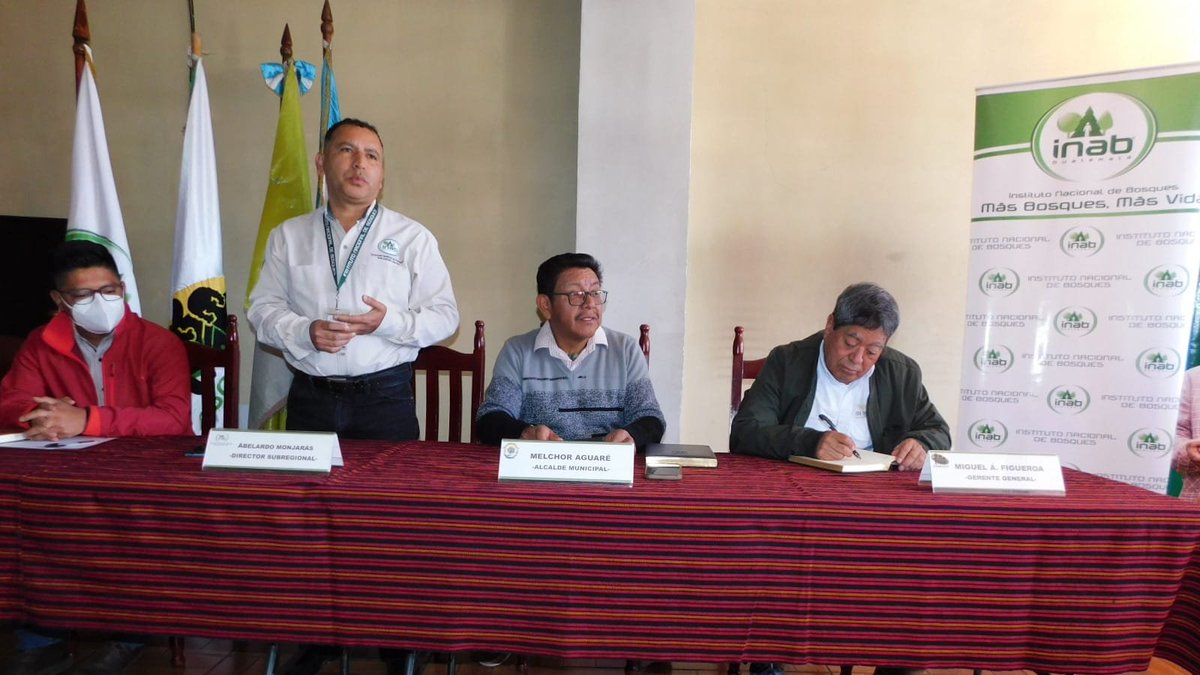 inabguatemala's tweet photo. Gracias a las coordinaciones realizadas por el #INAB y al apoyo financiero de ASOCUCH, fue inaugurada y equipada la Oficina Forestal Municipal en el municipio de Patzité, Quiché.
#INAB #MasBosquesMasVida #ManejoForestal #RegionVII https://t.co/2qCiKmOI79