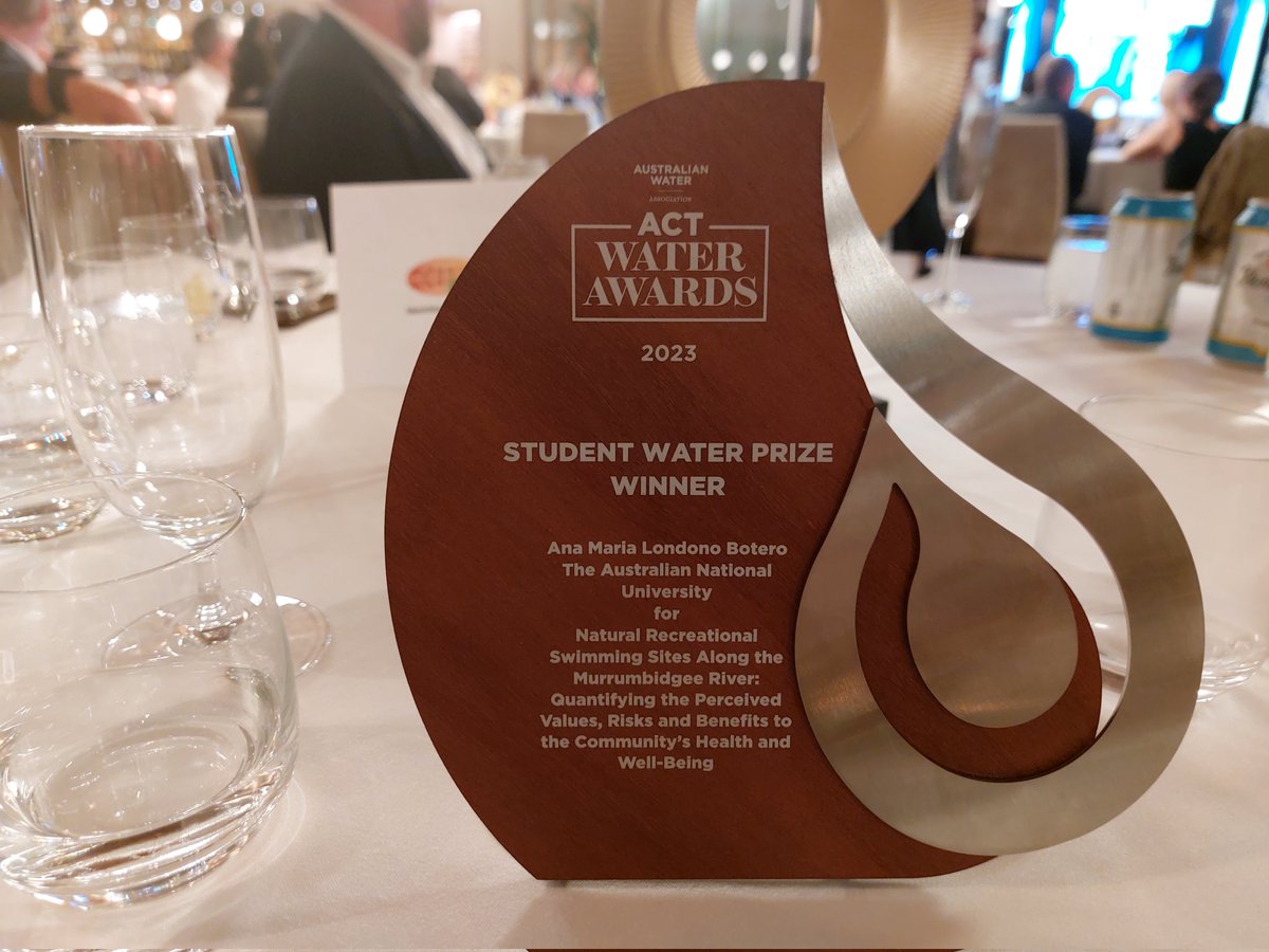 AMaLondono's tweet photo. So pleased to having received the Australian Water Association ACT Student Award for my MEnvSc work. Thanks to my amazing supervisors @A__Lal and @danswellstarrs and everyone who was involved in this wonderful project one way or another. 
#ANU #canberra https://t.co/J0YbKogwbS