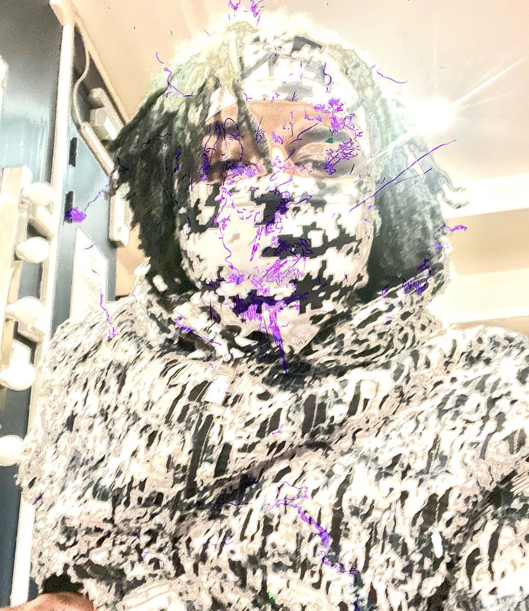 kenrelated's tweet photo. Givenchy https://t.co/mLpX0EKfca
