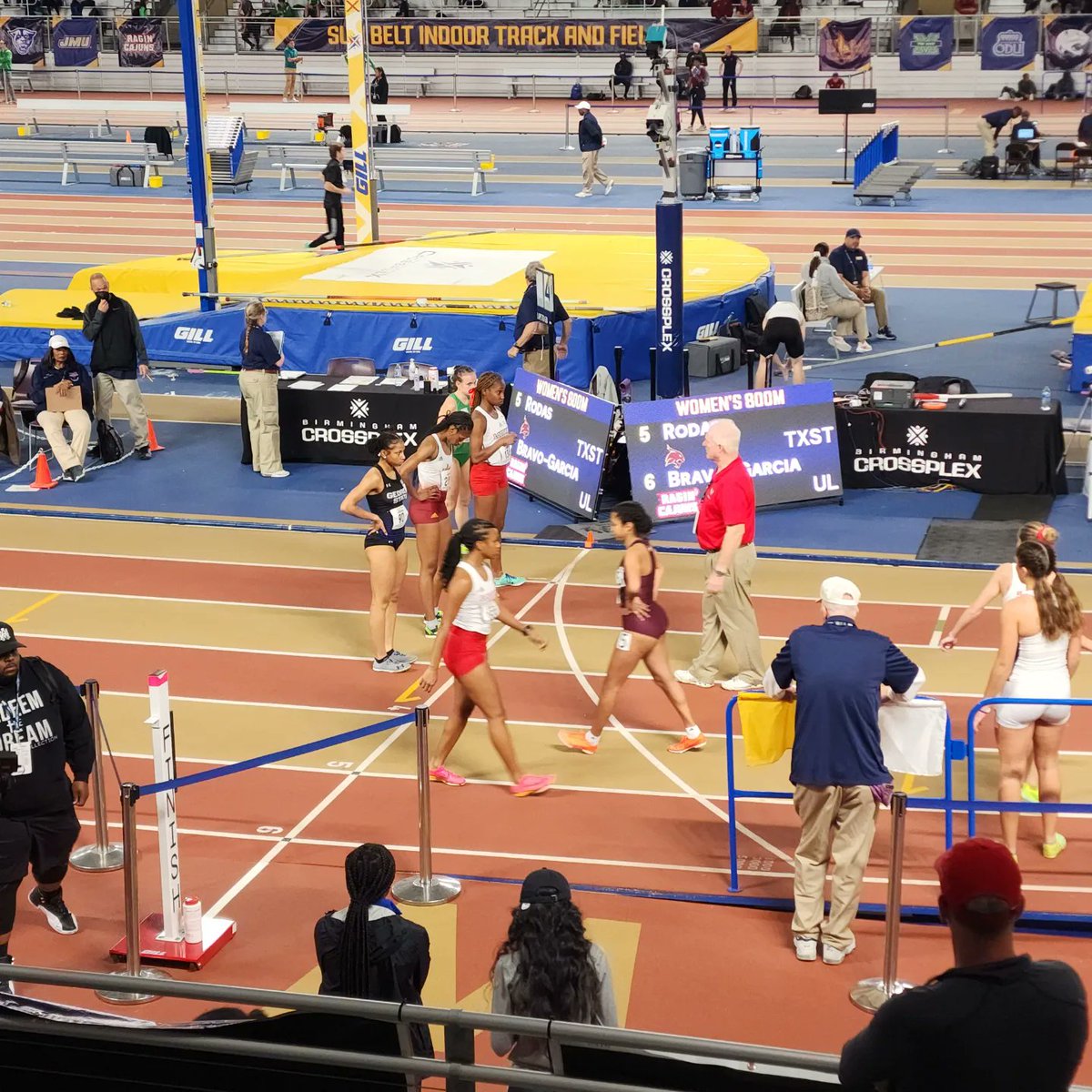 cgwill73's tweet photo. I will move heaven and earth for her, so I 20+ hr drive is nothing. #geauxcajuns #ragincajuns #tracklife #trackandfield #daddysgirl #WilliamsDNA #RichmondElite #ProudDad https://t.co/P4M6jpgMOs