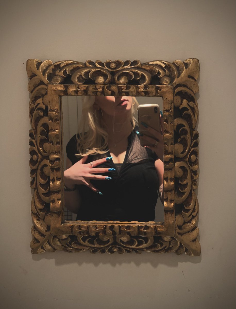 I know, you’re already drooling

Findom | Femdom | finsub | paypig | humanatm | foot fetish | cuck | cei