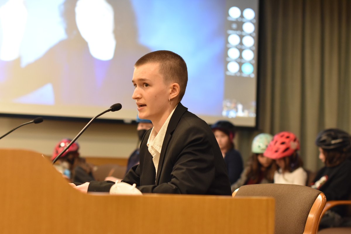 KhanhPhamForOR's tweet image. Deep gratitude for the families &amp;amp; community leaders who took yesterday off to testify in support of House Bill 3014, our bill that will allow school districts greater options to invest in programs encouraging students to walk, bike, and take transit to school.  Dozens