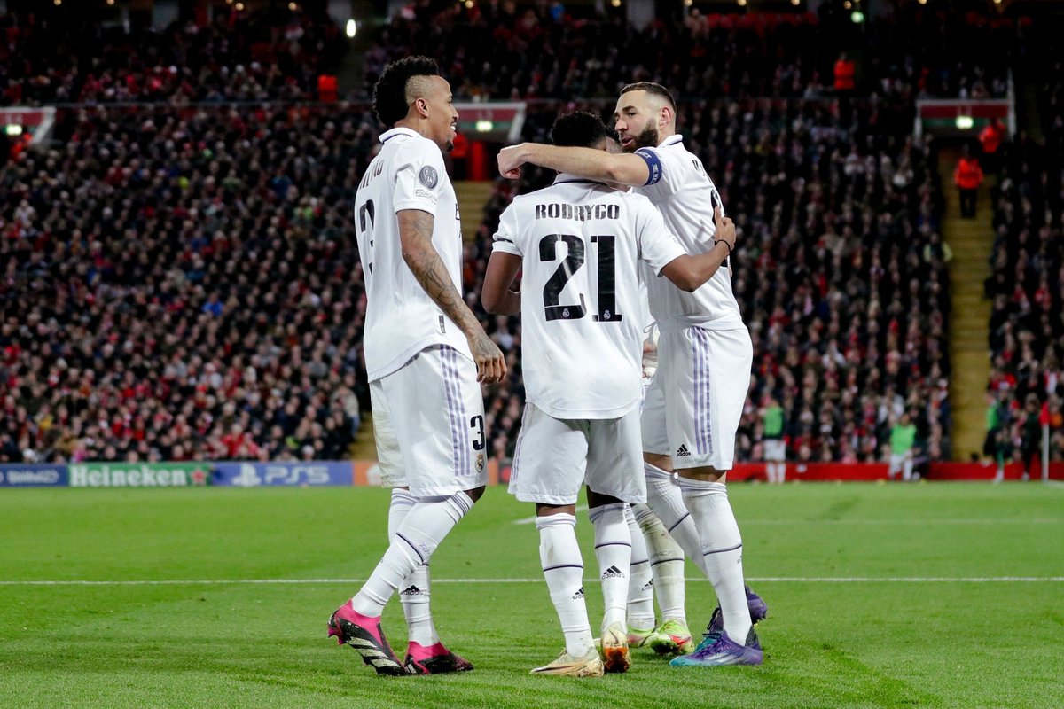 ⚡ «Реал» стал первой командой в истории, забившей пять голов «Ливерпулю» на «Энфилде» в еврокубковом матче.

Более того, «Ливерпуль» раньше никогда не пропускал даже четыре.