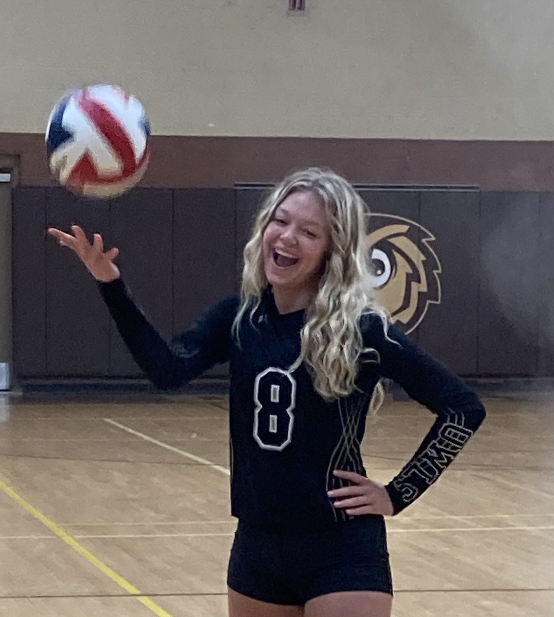 WindsorOwlVB's tweet photo. CONGRATULATIONS to the following volleyball players for earning academic all-state!  #TalentedAndSmart https://t.co/rp9Mnk8MGt