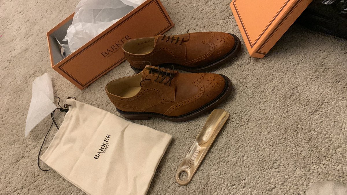 PriscillaORegan's tweet photo. @BTinIreland @IrishCancerSoc Fantastic effort by our @BTinIreland colleagues to collect stock for @IrishCancerSoc and to get ready to sell it in the shops tomorrow. Such great bargains including these shoes. #BTshopforchange #CircularEconomy https://t.co/Xo42vn5oOA