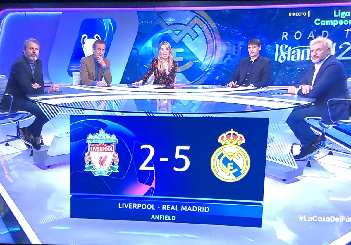Papá quiero ser periodista deportivo.
Ólvidate, sé exfutbolista.