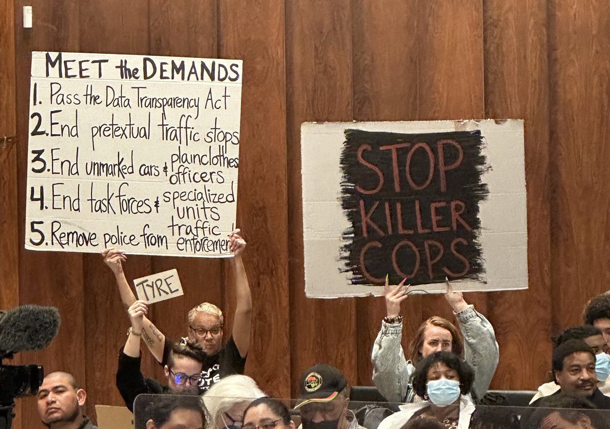 Amberisms_'s tweet photo. Our ordinances to end pretextual traffic stops, end the use of unmarked cars and plainclothes officers, and end the use of task force in Memphis in on the agenda for a 2nd reading at the Memphis City Council. I’ll be live tweeting the discussions and votes.. #CityCouncilWatch https://t.co/cHtsxMf1eE