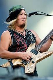 busy_metal's tweet photo. Happy Birthday #AkiraTakasaki ‼️🎂🎊㊗️🎸
🇯🇵を代表するヘヴィメタルバンド #LOUDNESS のギタリストです🤘
#高崎晃 の🎸言えば #espguitars の #RandomStar と #KillerGuitars の #KG_PRIME ですね‼️
高校生の時、スキルの問題でLOUDNESSのコピバン断ったゲド今なら多少は弾けるか…⁉️ https://t.co/7ZVLrs6xt4