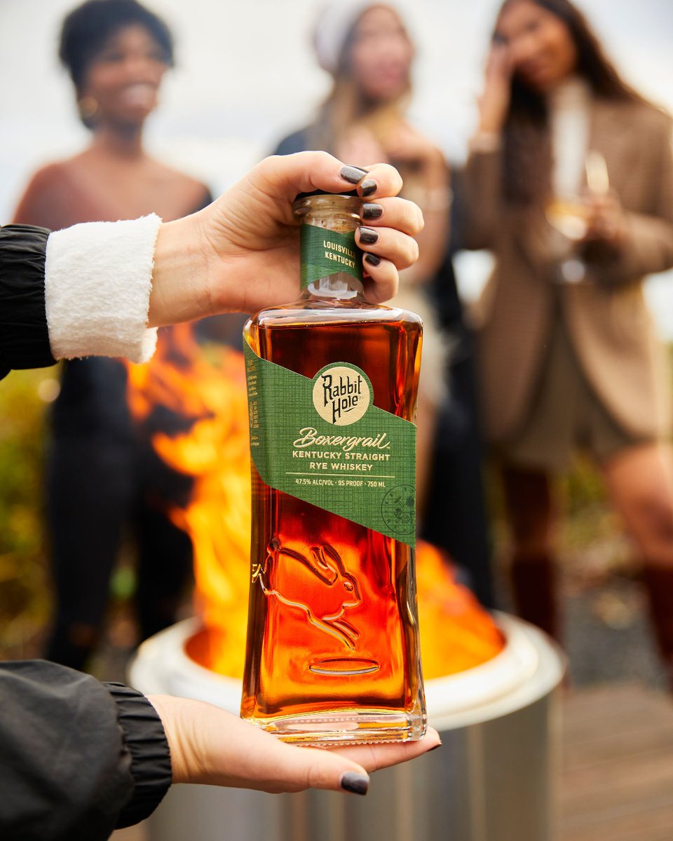 RabbitHoleKY's tweet photo. Celebrate with those that make life worth fighting for. Boxergrail is best enjoyed in the company of those who share your passion for that journey. Cheers.

#whiskey #ryewhiskey #Boxergrail #bringit #OriginalWorksOfBourbon https://t.co/iogUD3Y9jB
