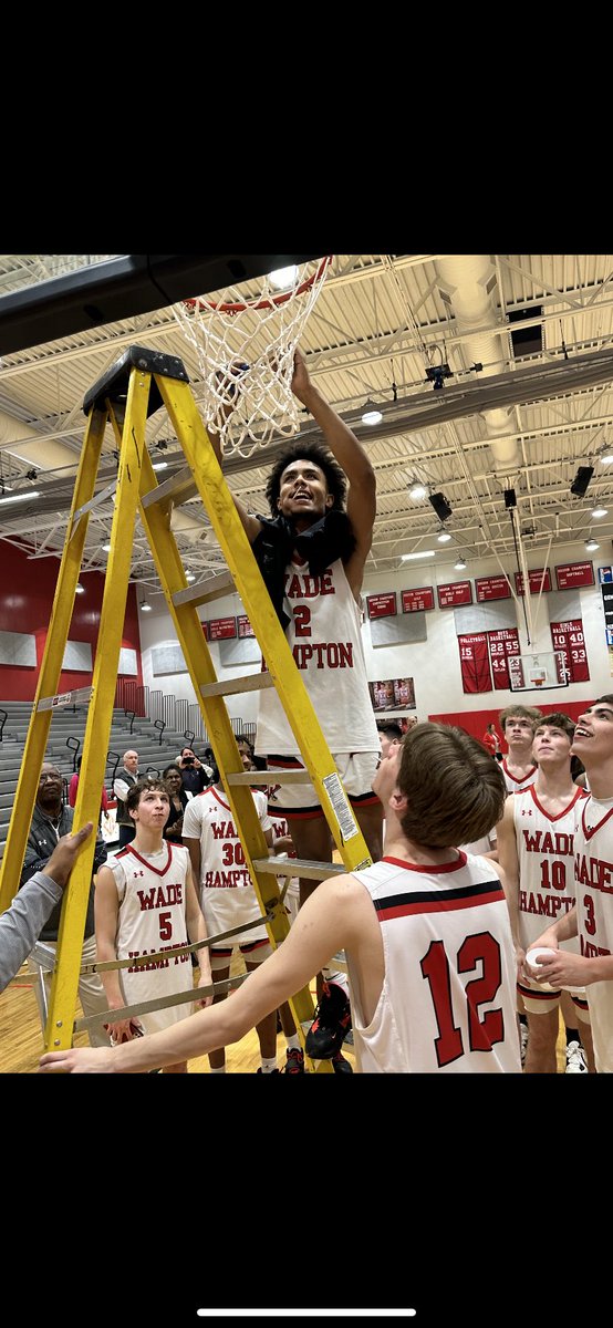 Amazing season, I want to thank everyone who has ever supported me in any way! I accomplished 99% of my goals that were set at the beginning of the year. Nothing would have been possible without my teammates and hardworking coaching staff. Gave it my all #2 out.