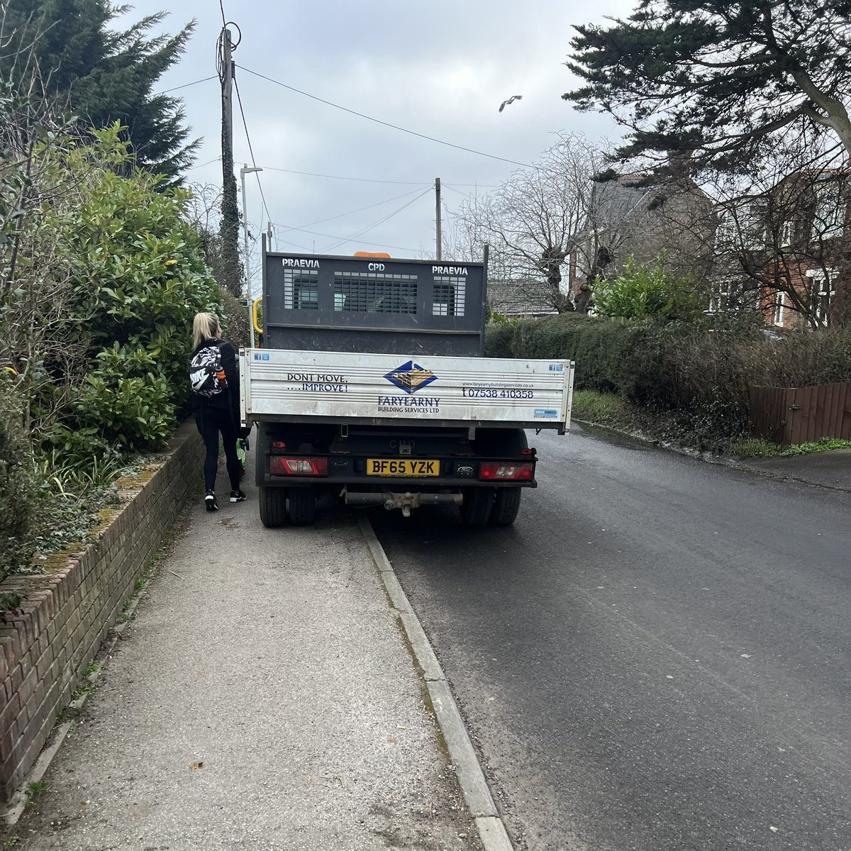 Ben MacPhee (@benmacphee) on Twitter photo Single pavement road ✅ peak school run time with children, scooters, buggies etc needing to get past (but can’t) ✅ completely pointless as even with parking like this only one vehicle can get past on the road ✅ Classic <a href="/YPLAC/">You Park Like a C***</a> behaviour Single pavement road ✅ peak school run time with children, scooters, buggies etc needing to get past (but can’t) ✅ completely pointless as even with parking like this only one vehicle can get past on the road ✅ Classic <a href="/YPLAC/">You Park Like a C***</a> behaviour